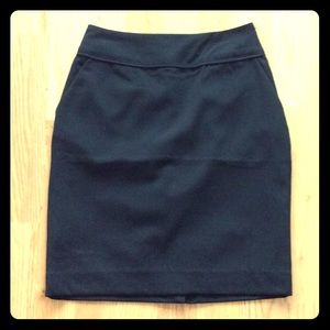 H&M short black suit skirt